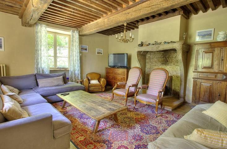 Gîte pour 15 personnes, avec terrasse et jardin dans Rhône - 2