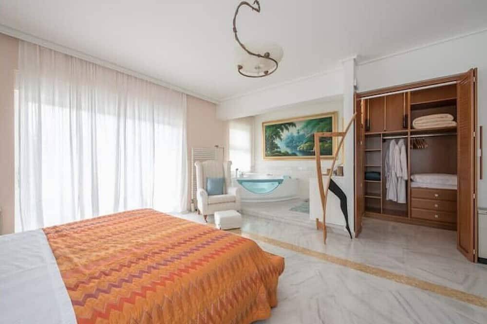 Geheel appartement, Varkiza Riviera in Varkiza, Vari