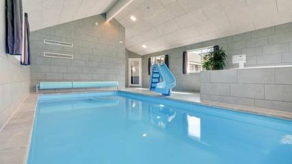 Ferienhaus für 24 Personen, mit Sauna in Marielyst