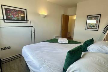 Apartment for 4 People in Bedford, Bedfordshire, Photo 3