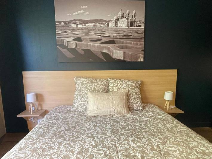 Appart’hôtel pour 2 personnes, avec vue ainsi que piscine et terrasse à Marseille - 4