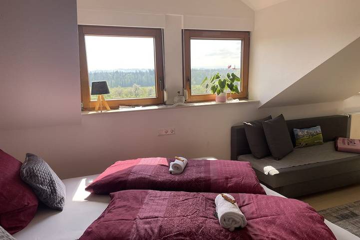 Ferienwohnung für 2 Personen, mit Garten und Balkon nahe des Ravensburger Spieleland - 4