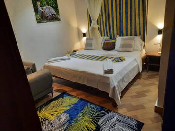 Chambre d’hôte pour 8 personnes, avec vue ainsi que jardin et balcon dans Takamaka
