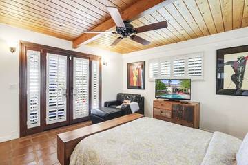 Vacation House for 4 Guests in Palm Springs, Coachella Valley, Picture 3