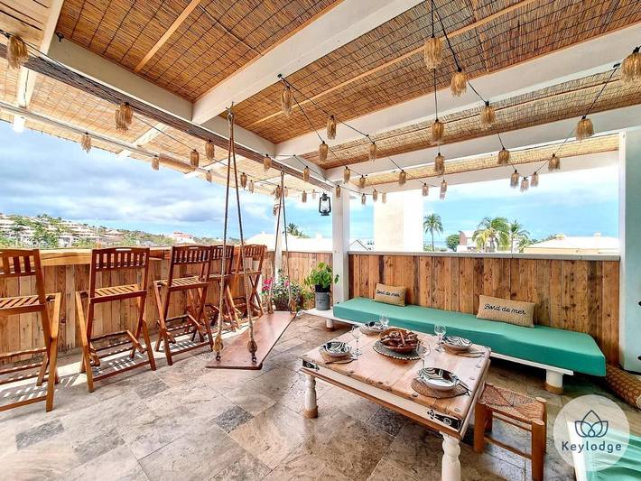 Gîte pour 6 personnes, avec vue et terrasse dans Office De Tourisme De Saint Paul