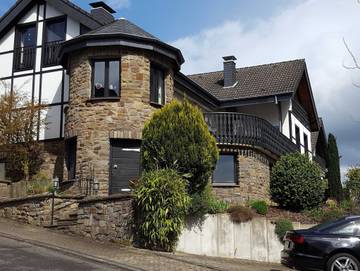 Ferienwohnung für 5 Personen, mit Garten und Sauna sowie Pool in Bergisches Land