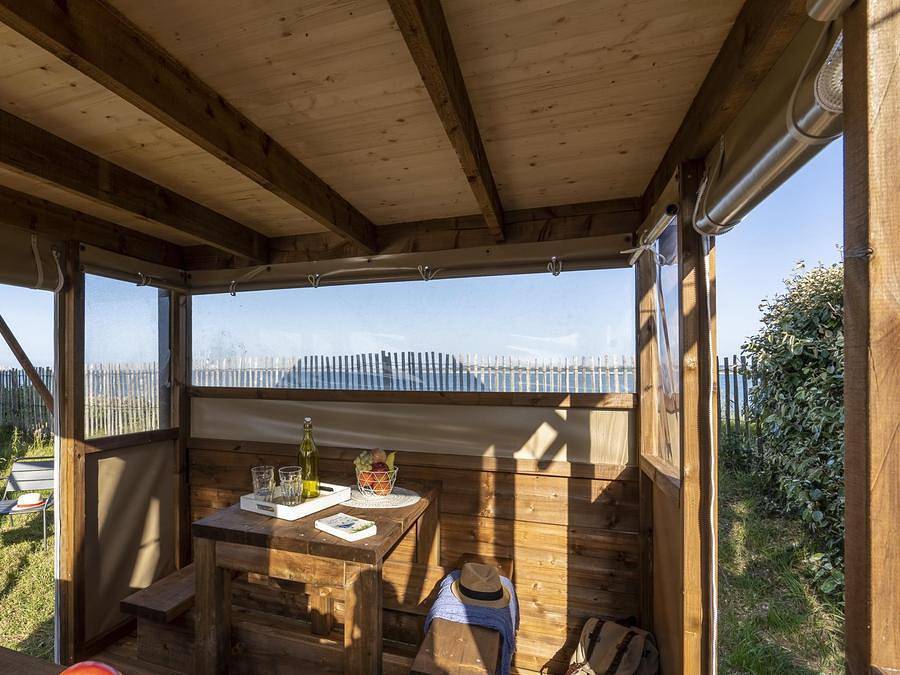 Camping Slow Village Breizh Légendes - Tienda de lona y madera 4 personas - Vivac Insolite 2 habitaciones in Plounéour-Brignogan-Plages, Región de Brest