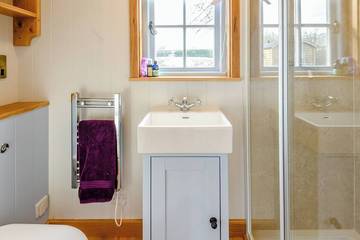 Glamping for 2 People in Cranborne Chase, South West England, Photo 4