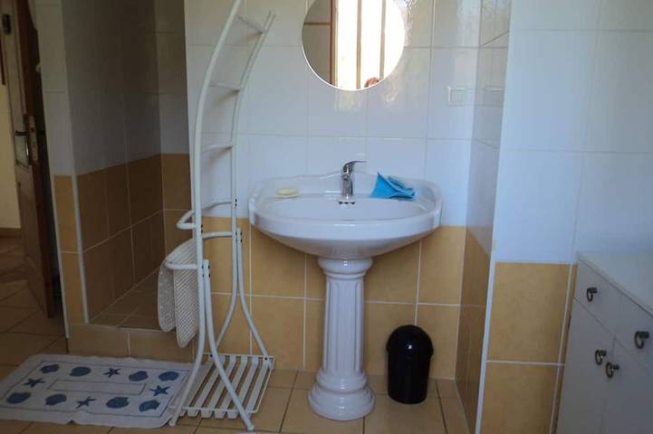 Location de vacances pour 4 personnes, avec jacuzzi ainsi que jardin et terrasse à Vers - 4