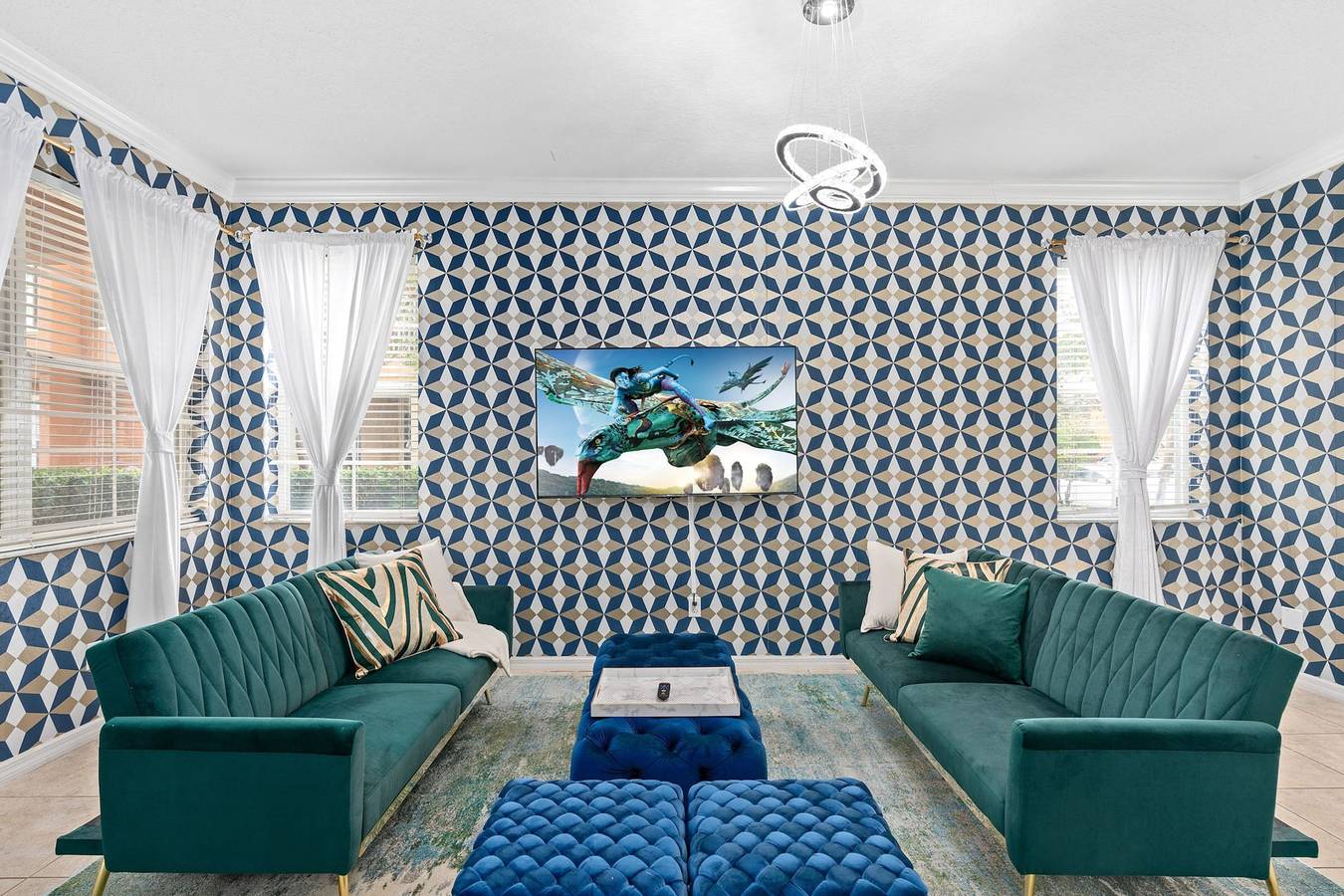 Super Fly- Movie loft w Recliners   Near Disney  in Reunion Resort, Osceola County