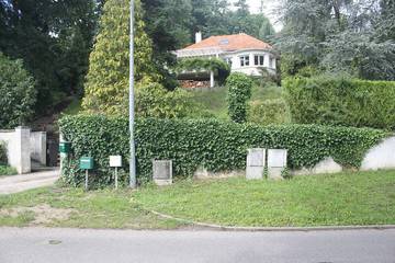 Location de vacances pour 10 personnes, avec terrasse et jardin à Jouy-en-Josas