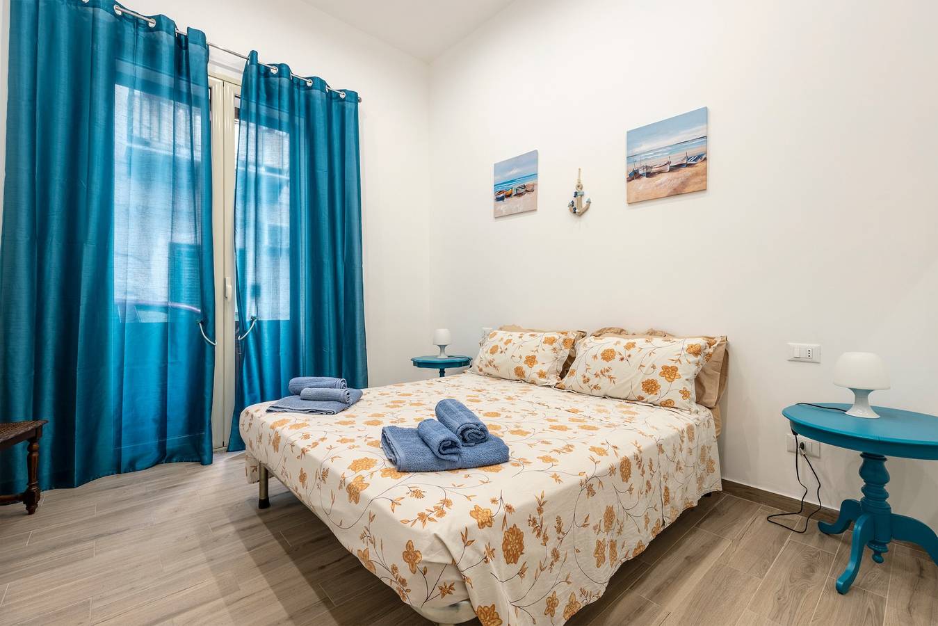 Ferienhaus 'La Barca Sul Mare' mit WLAN und Klimaanlage in Spiaggia dell'Arenella, Palermo