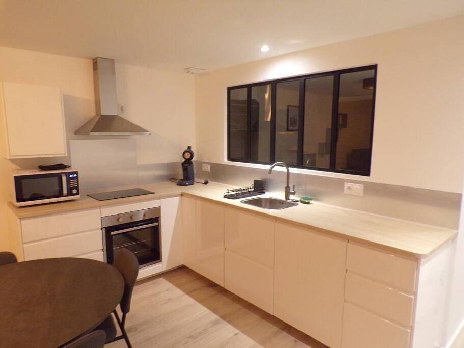 Appartement entier, Appartement 2/4 pers, 44m2, hypercentre. in Lons-le-Saunier, Jura