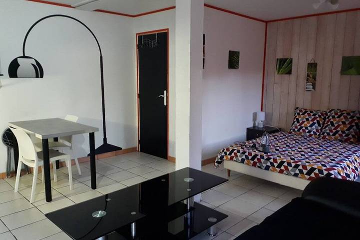 Ferienwohnung für 2 Personen, mit Pool und Terrasse - 1