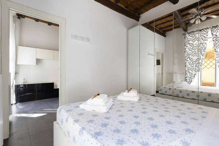 Gîte pour 2 personnes, avec balcon/terrasse à Vatican - 2