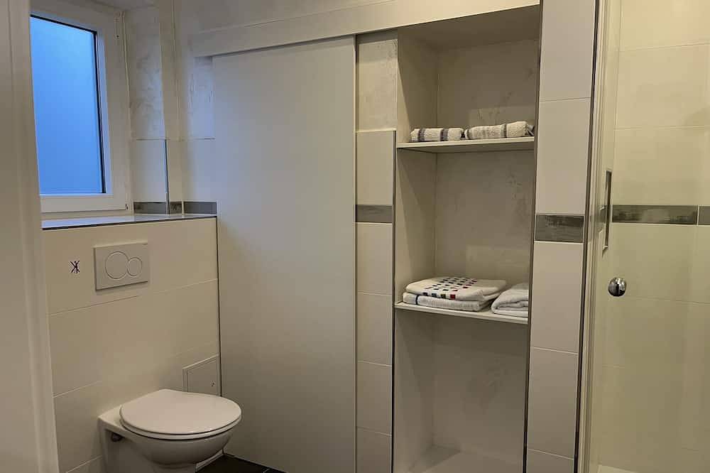 Ganze Wohnung, Ferienwohnung in Emsdeichnähe in Emden, Nordseeküste