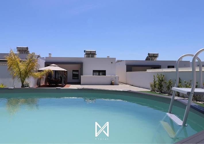 Villa para 10 pessoas, com piscina e jardim em Leiria
