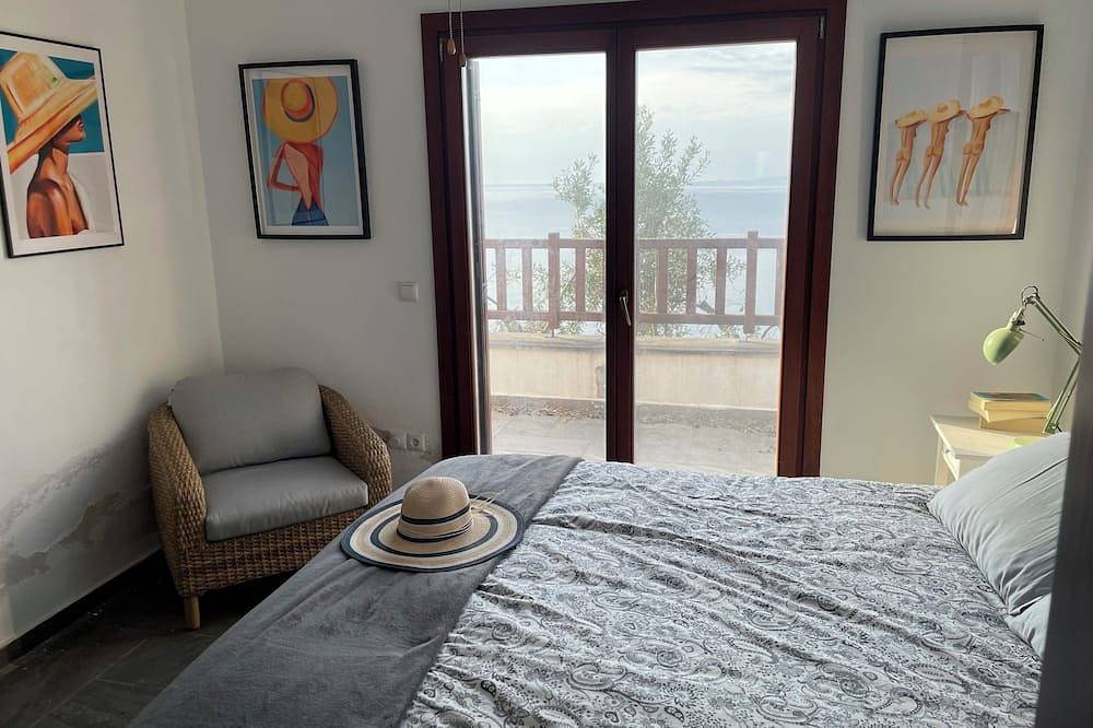 Sea-front villa - luxury, authenticity in Pilion