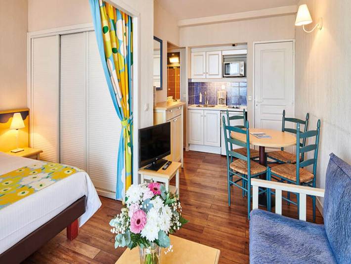 Gîte pour 4 personnes, avec terrasse, animaux acceptés dans Plage de la côte des Basques - 3