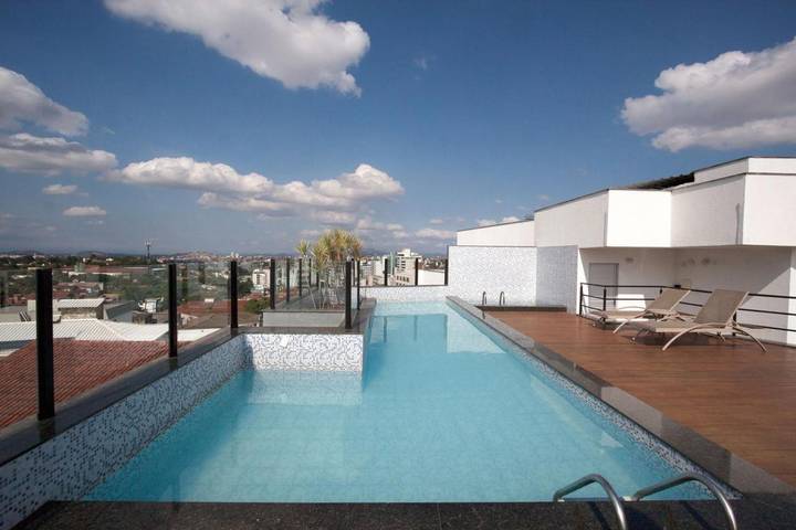Pousadas para 3 pessoas, com terraço e piscina em Pampulha
