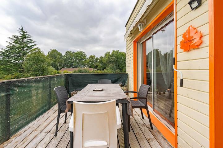 Gîte pour 4 personnes, avec jardin, adapté aux familles à Saint-Simon-de-Bordes - 3