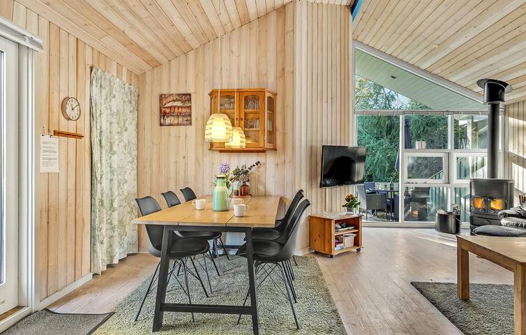Ferienhaus für 8 Personen, mit Terrasse und Whirlpool sowie Sauna, mit Haustier in Øster Hurup - 4