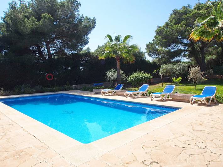 Finca für 4 Personen, mit Terrasse und Pool sowie Garten in Portocolom - 2
