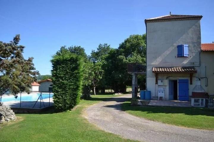 Gîte pour 5 personnes, avec balcon et jardin à Blaymont