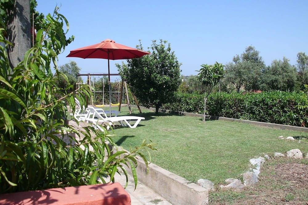 Villa in der Nähe von Meia Strand und der Golfplatz Palmares in Lagos, Faro Distrikt
