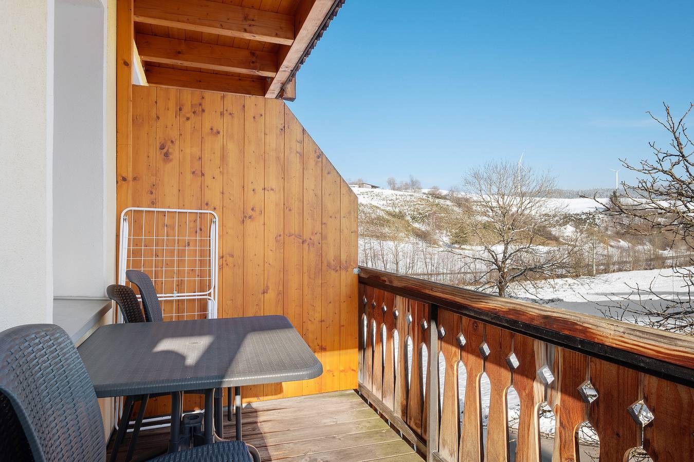 Entire apartment, Apartment 'Ferienwohnung 2 Personen' with Shared Garden, Balcony and Wi-Fi in St. Georgen im Schwarzwald, Central Black Forest