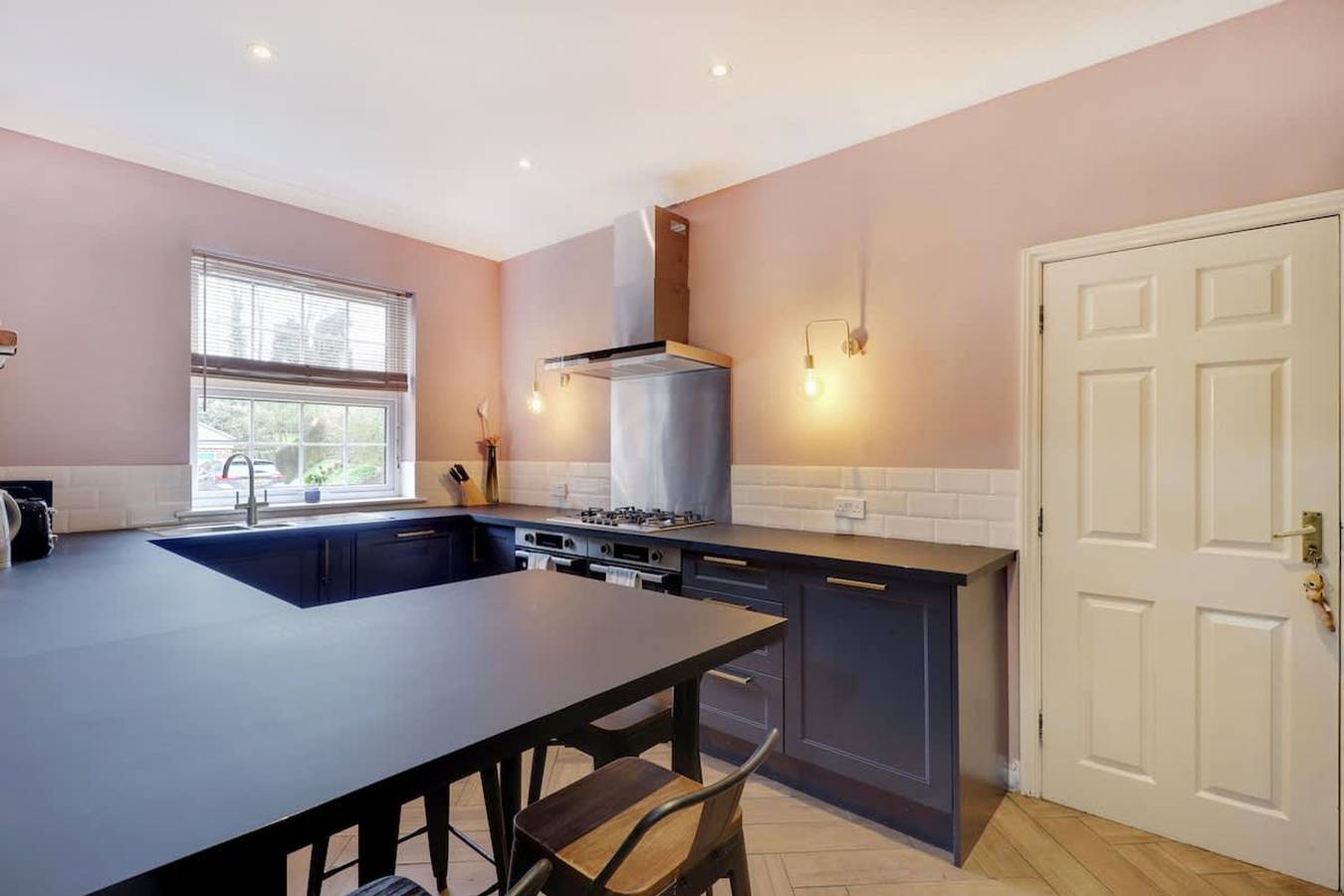 Central Tunbridgewells Stylish Spacious for 10 in Royal Tunbridge Wells, Kent