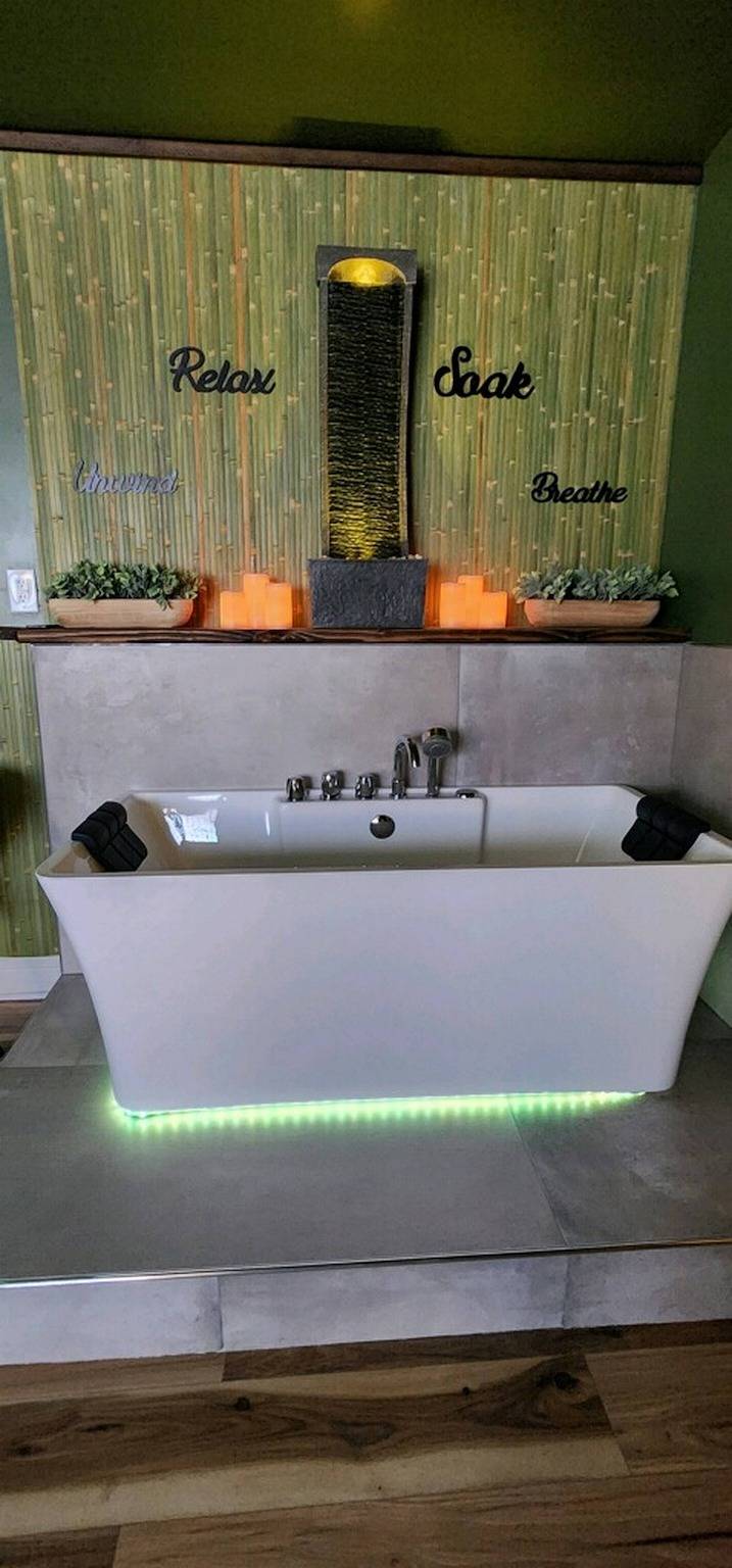 Estudio entero, Retiro zen: jacuzzi, cocina americana, paseo a la diversión in Reno, Nevada (Estados Unidos)