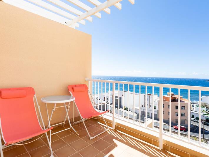 Gîte pour 5 personnes, avec piscine ainsi que vue sur l’océan et balcon à Porís de Abona - 4