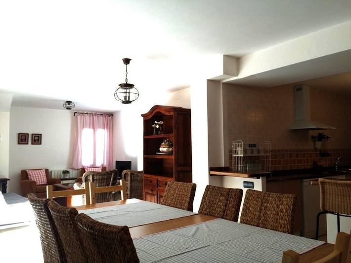 Casa rural para 24 personas, con Balcón además de Terraza y Vistas en Gúdar-Javalambre - 3