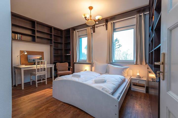 Ferienhaus für 12 Personen, mit Sauna und Terrasse sowie Garten in Koserow - 2