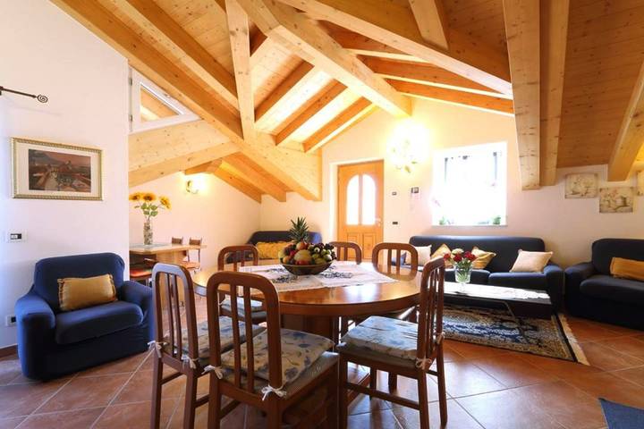 Appartamento vacanze per 10 persone, con panorama e giardino, con animali domestici - 1