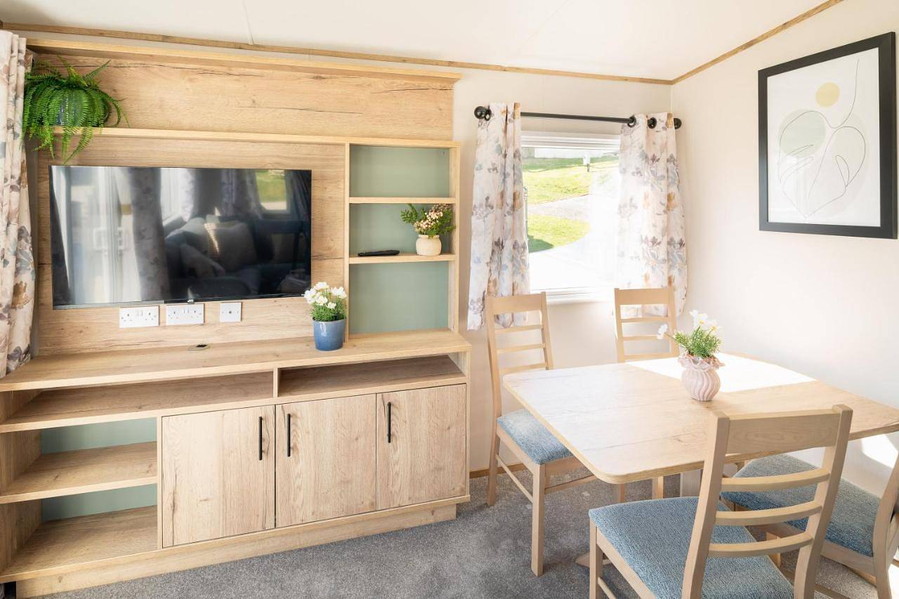 Entire apartment, Two-Bedroom Apartment in Beer (Devon), Devon