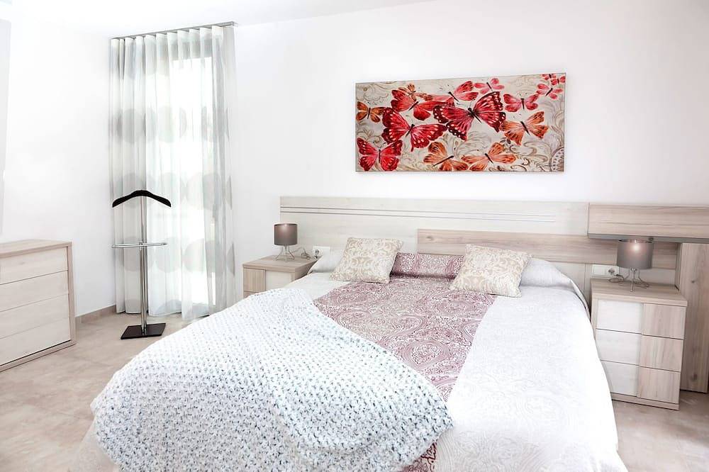 Cozy Holiday Villa In The Heart Of Mallorca in Crestatx, Sa Pobla