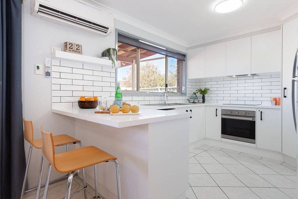 Blue Bay - Close to Fingal Bay Beach. Mid Week Stay Special Now On. in Fingal Bay, Hunter Valley