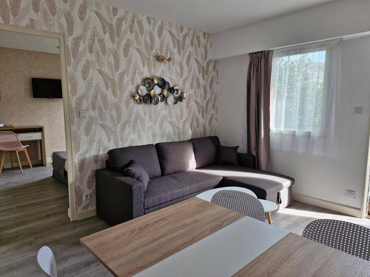 Logis Hôtel Le Vanséen in Les Vans, Parc naturel régional des Monts d'Ardèche