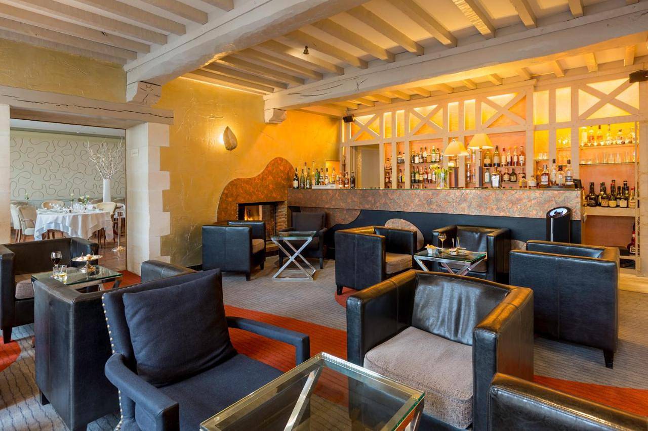 Logis Hôtel Restaurant Le Dauphin et Le Spa du Prieuré in Caen, Région de Caen