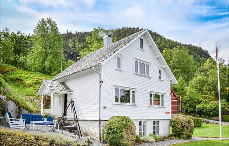 Ferienhaus für 8 Personen, mit Garten in Suldal