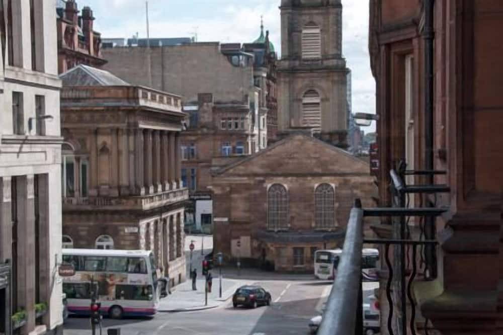 Entire apartment, Fantastic, spacious apartment in the heart of Glasgow. in Glasgow, Greater Glasgow and Clyde Valley