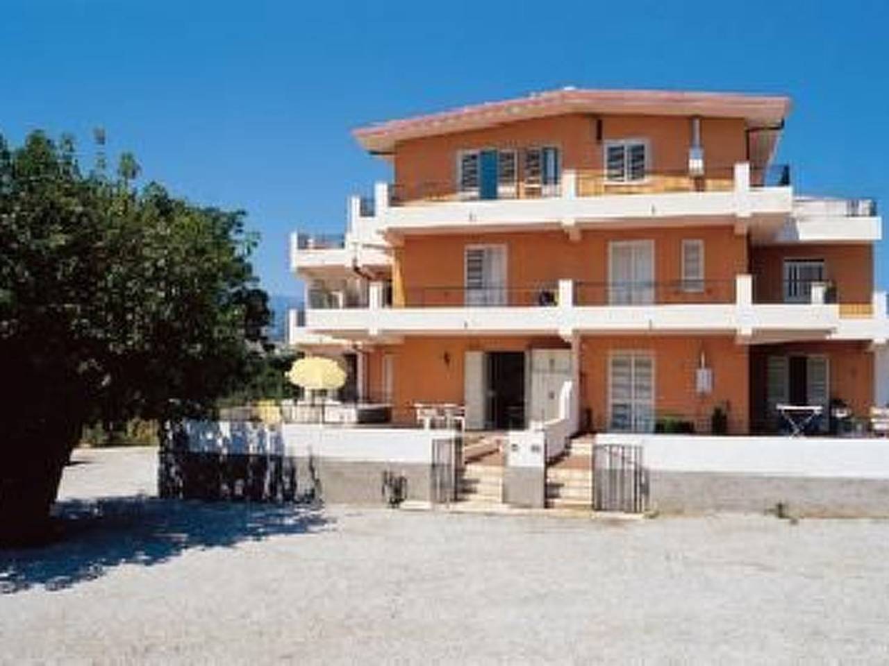 Ganze Wohnung, Villetta Helios in Mongiove, Patti