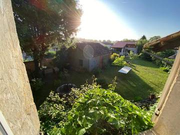 Cottage pour 2 personnes, avec terrasse ainsi que vue et jardin à La Rochefoucauld (Charente)