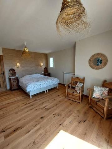 Chambre d’hôte pour 4 personnes, avec vue et jardin à Mons (Var)