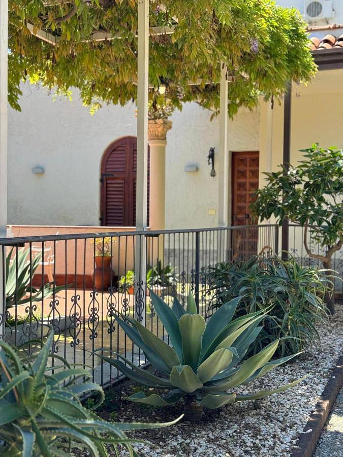 Casa Vacanze Villa Angelina in Schisò, Giardini-Naxos
