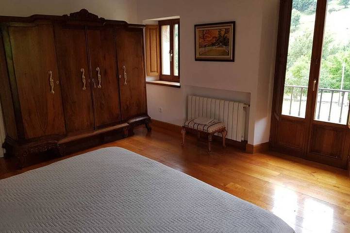 Casona Típica Montañesa En Picos De Europa (Potes) Con Jardin Privado in Camaleño, Cordillera Cantábrica