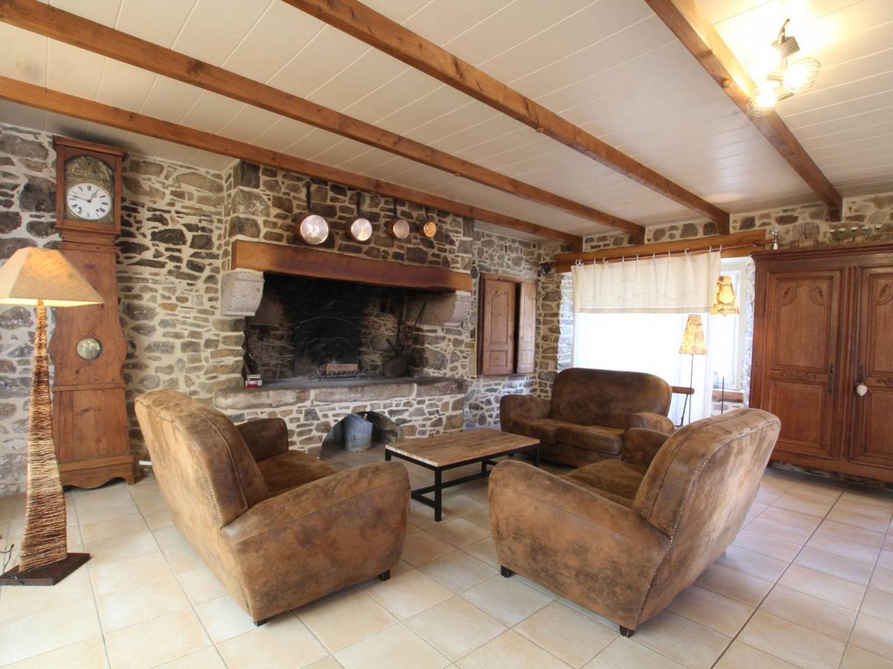 Maison À La Campagne Avec Cheminée, Jardin, Billard et Plus, Idéal Famille et Séjour Week-end in Jobourg, La Hague