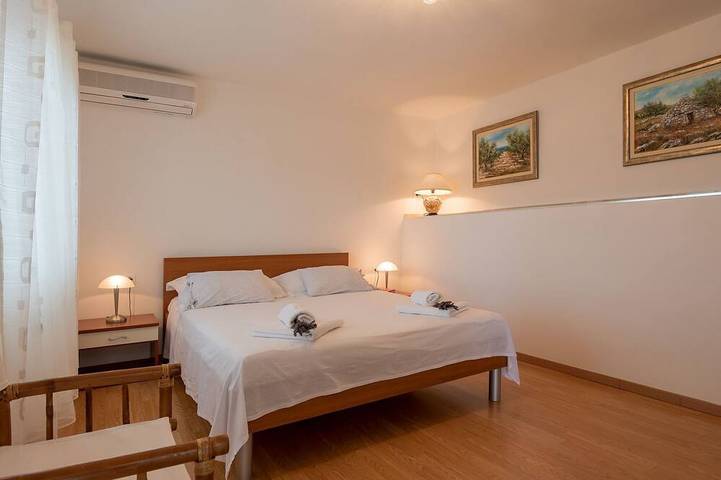 Finca für 3 Personen, mit Balkon und Garten sowie Pool in Dalmatien - 4